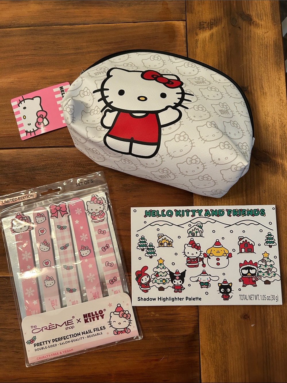 Sanrio Hello Kitty Makeup Bag. Palette & Creme Shop Nail files NWT